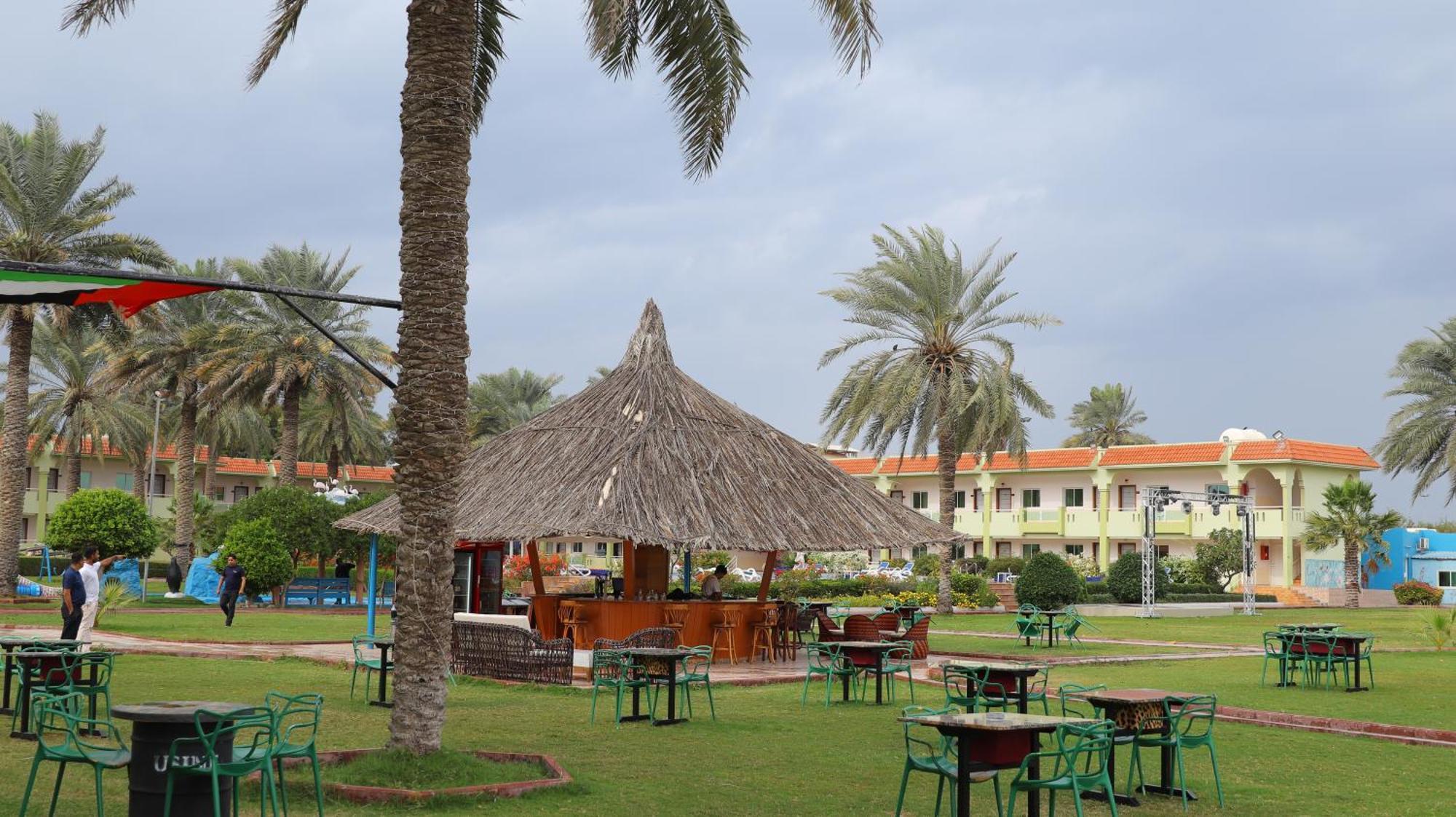 Flamingo Beach Hotel Umm al-Quwain Exterior photo