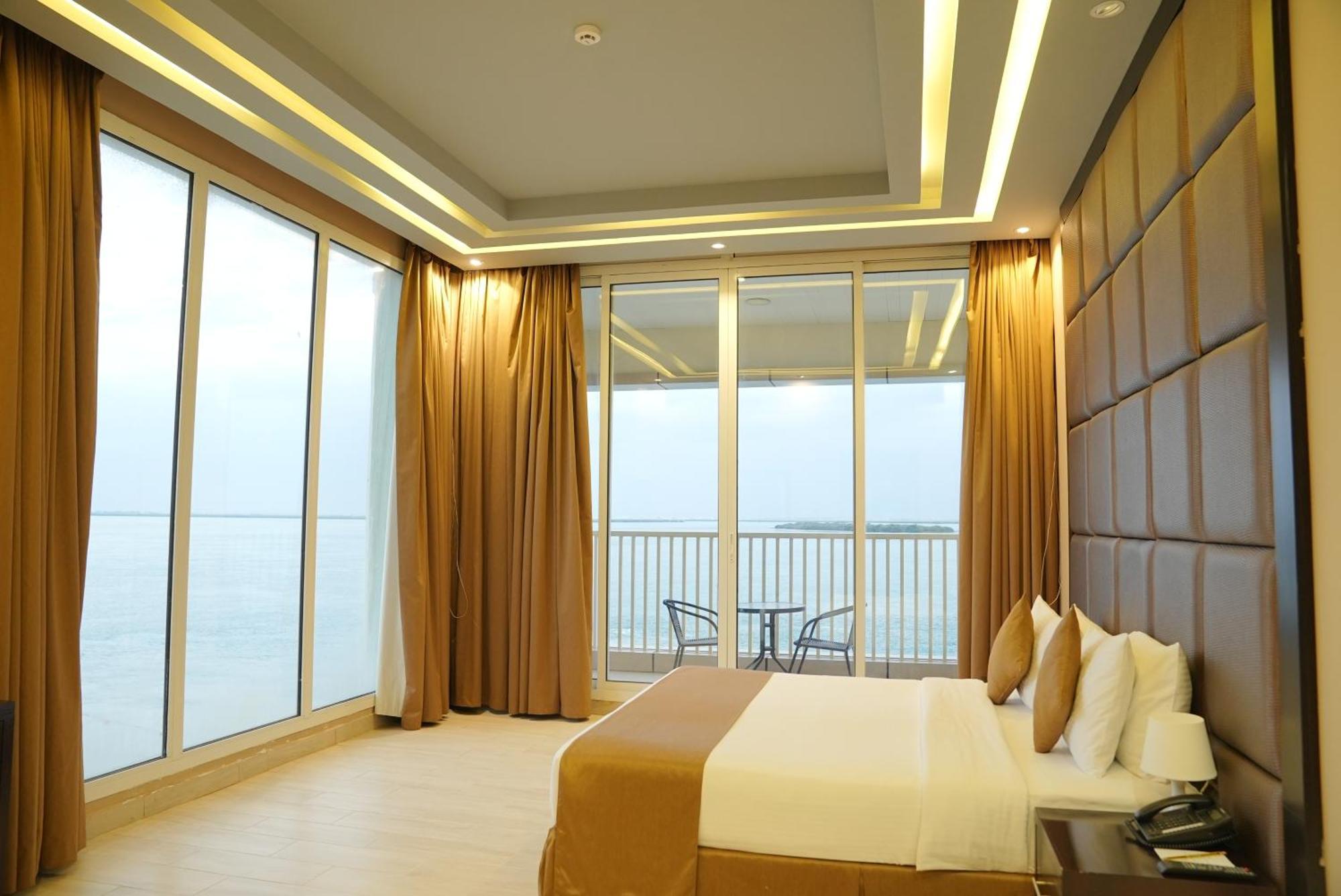 Flamingo Beach Hotel Umm al-Quwain Exterior photo