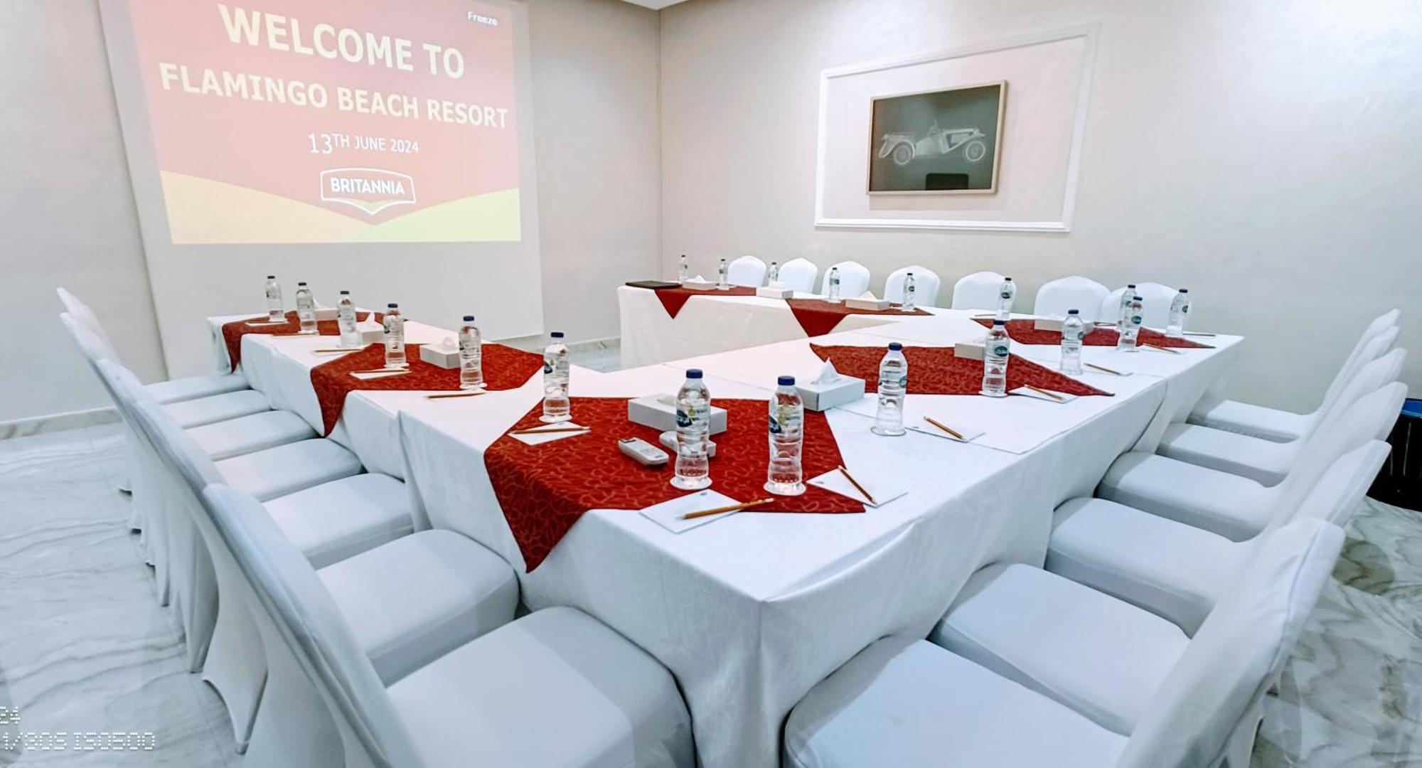 Flamingo Beach Hotel Umm al-Quwain Exterior photo