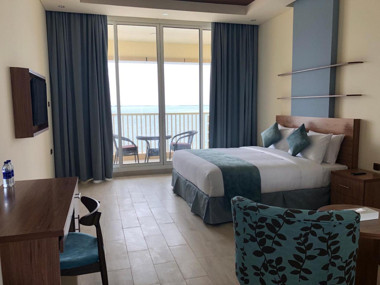 Flamingo Beach Hotel Umm al-Quwain Exterior photo